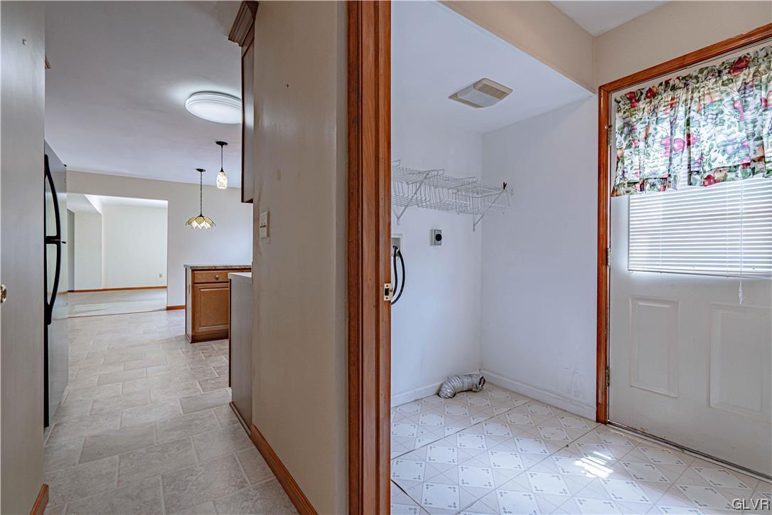 1169 Place Road Bethlehem, PA 18017 - Photo 13 of 32 Gallery Image 13