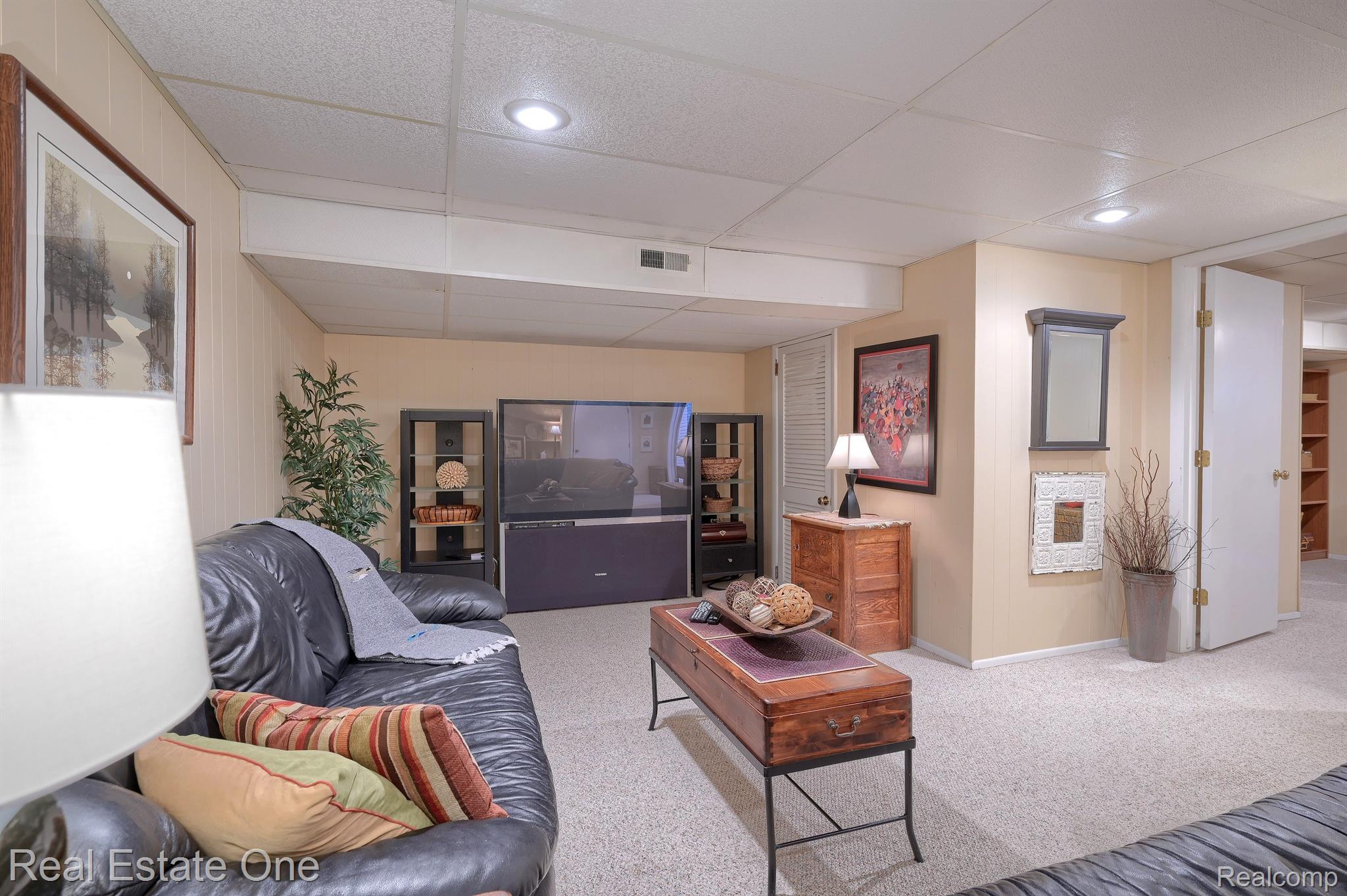 1305 Wagon Wheel Lane, Unit 81 Rochester, MI 48306 - Photo 27 of 46 Gallery Image 27