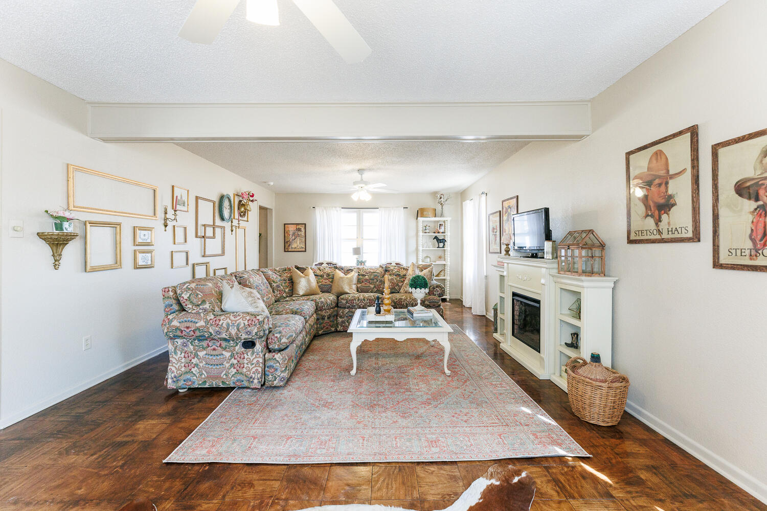 5213 17th Street Lubbock, TX 79416 - Photo 11 of 56 Living Area
