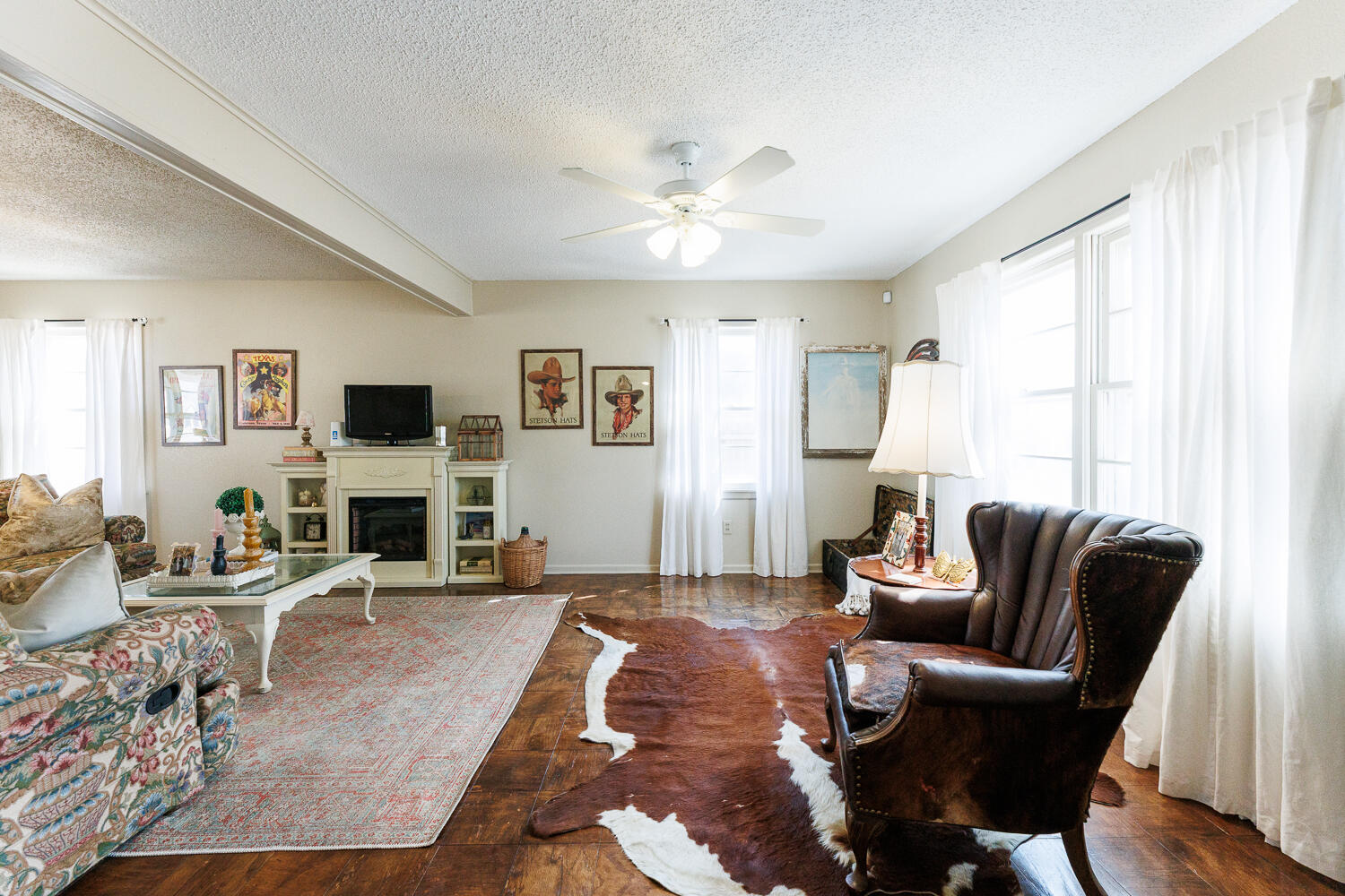 5213 17th Street Lubbock, TX 79416 - Photo 12 of 56 Living Area