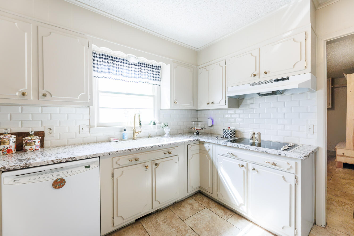 5213 17th Street Lubbock, TX 79416 - Photo 22 of 56 Kitchen