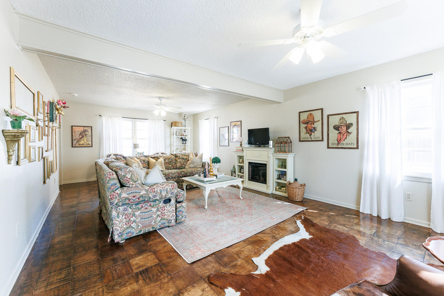 5213 17th Street Lubbock, TX 79416 - Photo 10 of 56 Living Area