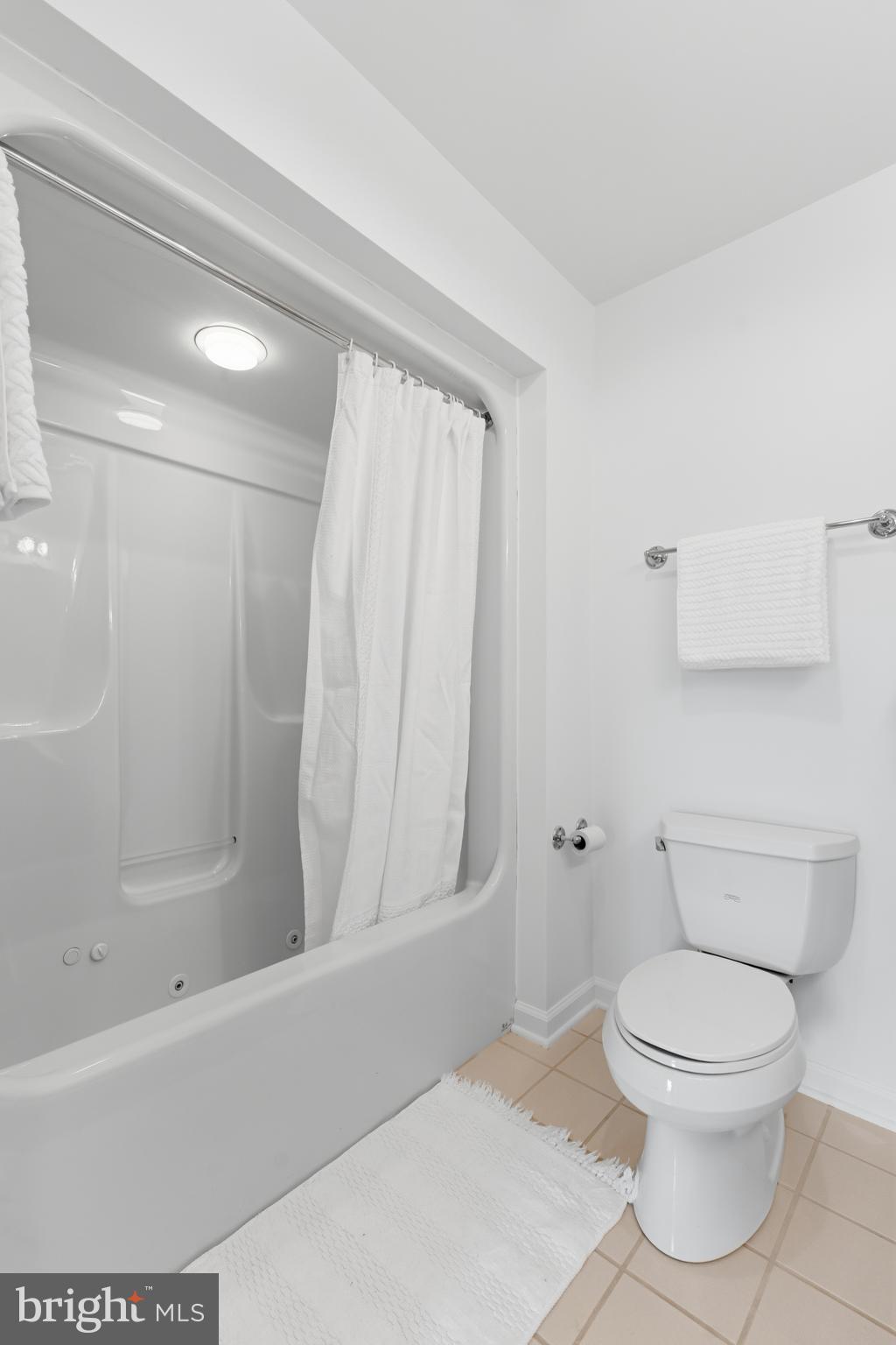 3301 Shellers Bend, Unit 941 State College, PA 16801 - Photo 22 of 29