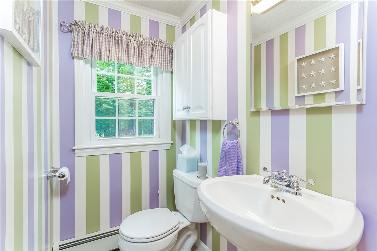 7 Birchdale Road Bow, NH 03304 - Photo 20 of 38