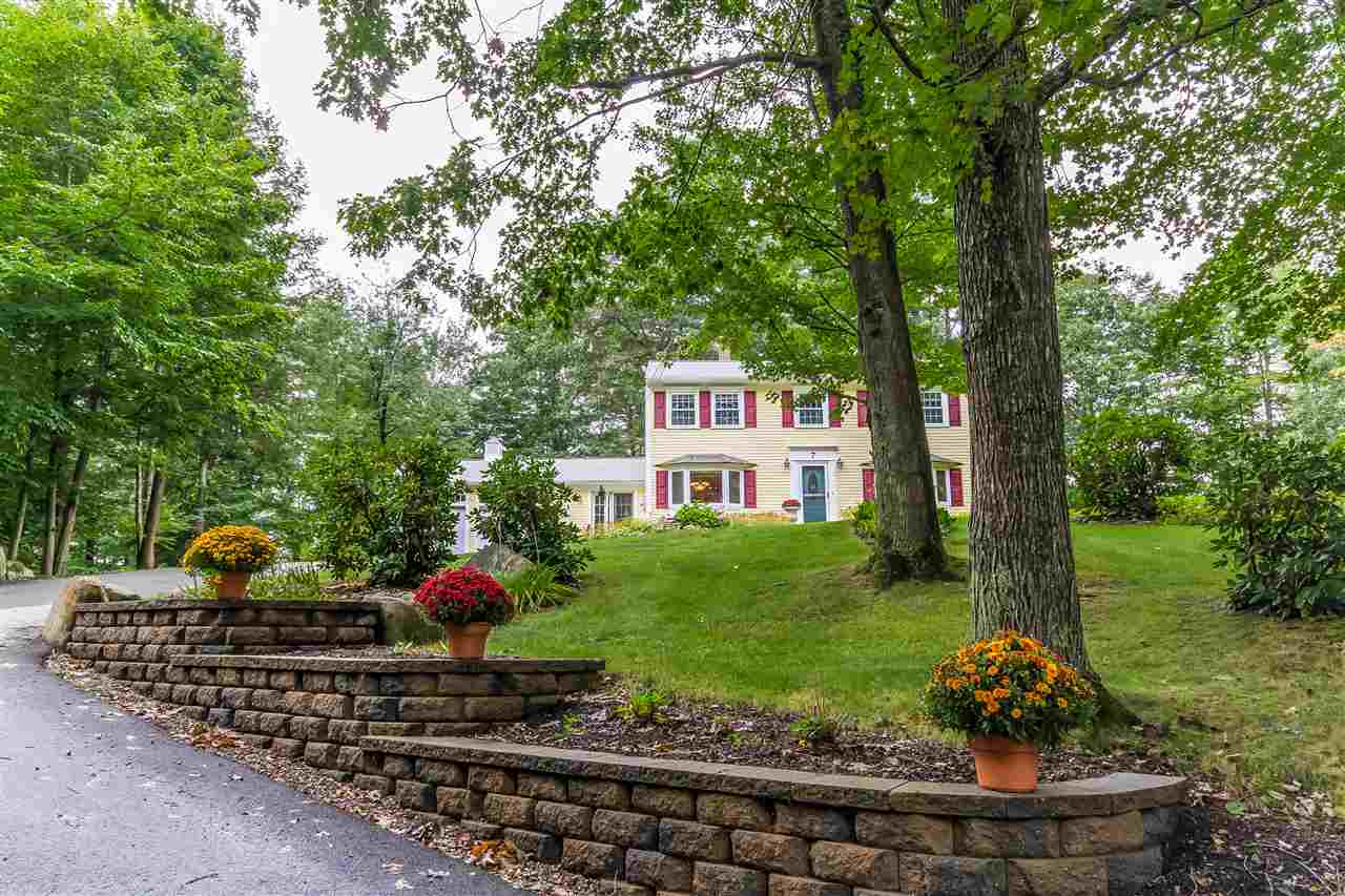 7 Birchdale Road Bow, NH 03304 - Photo 3 of 38