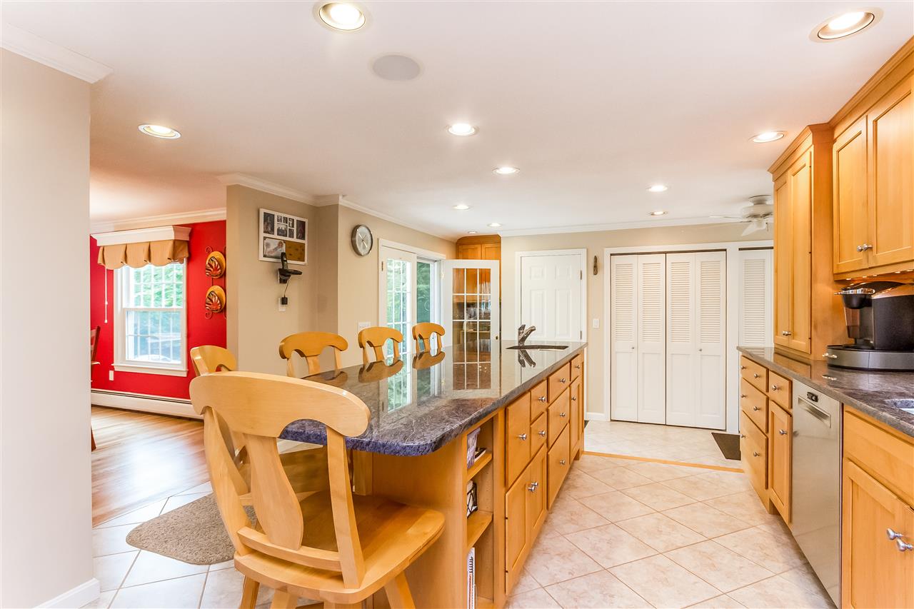 7 Birchdale Road Bow, NH 03304 - Photo 7 of 38