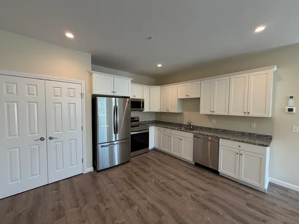 $2,750 | 85 Lowell Street, Unit 1, Peabody, MA 01960