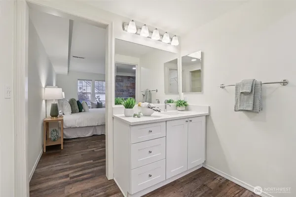 $455,000 | 4133 224th Lane Southeast, Unit 103, Issaquah, WA 98029