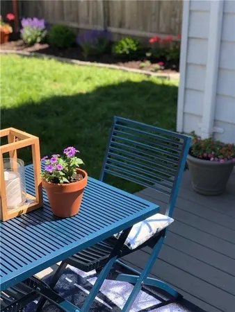 $3,300 | 22 Dearborn Street, Unit 1, Newport, RI 02840