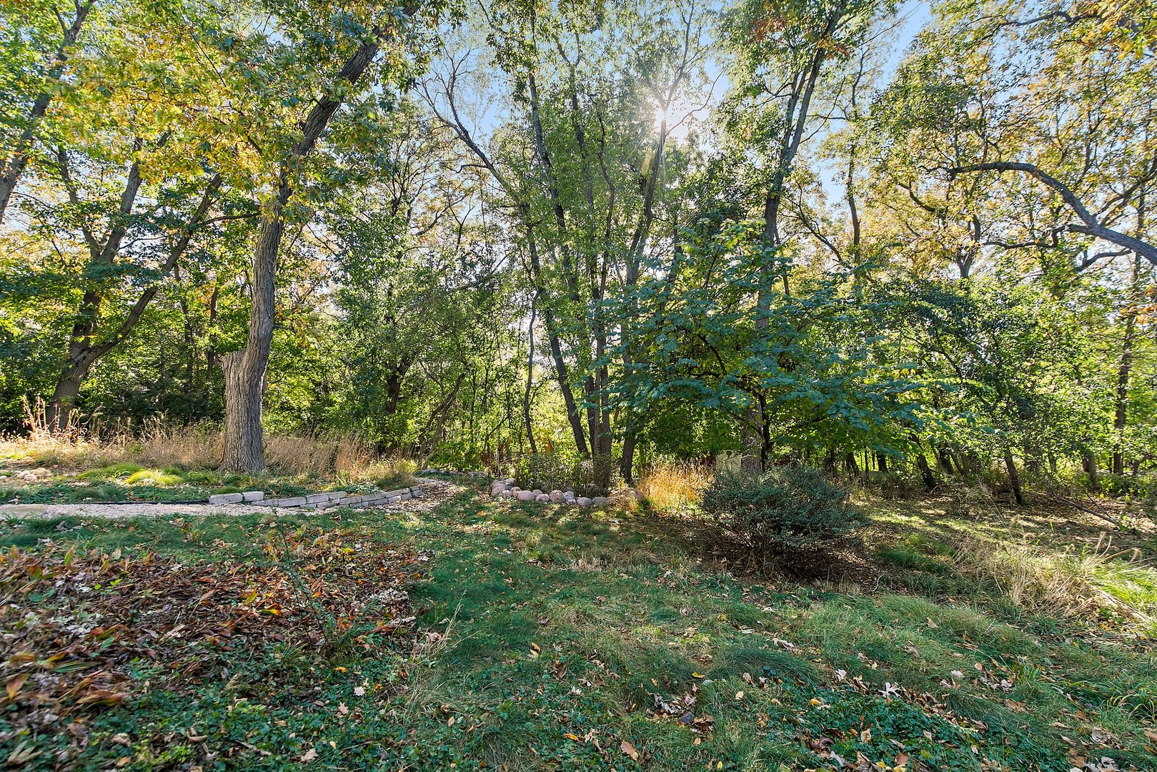 415 Roslyn Road East Dundee, IL 60118 - Photo 34 of 48 Gallery Image 34