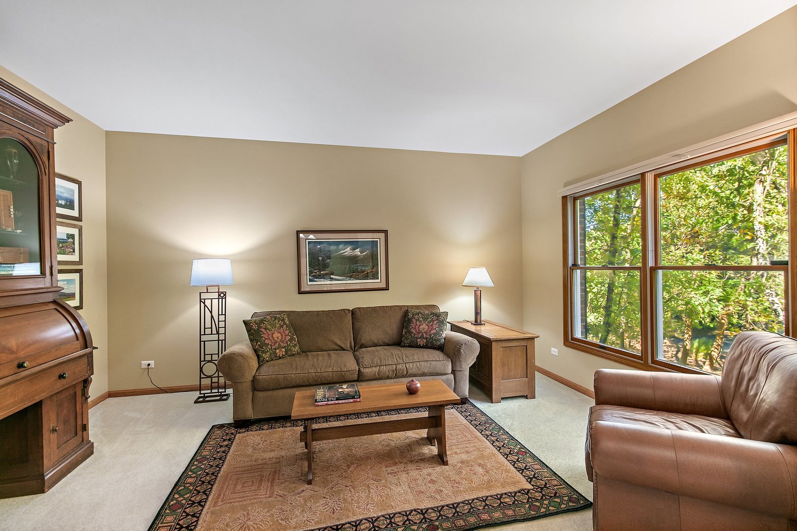 415 Roslyn Road East Dundee, IL 60118 - Photo 6 of 48 Gallery Image 6