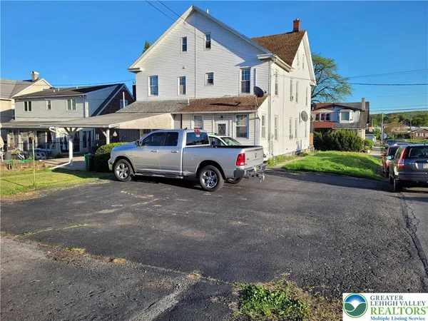 $328,000 | 1801 East Greenleaf Street, Allentown, PA 18109