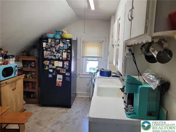 $328,000 | 1801 East Greenleaf Street, Allentown, PA 18109