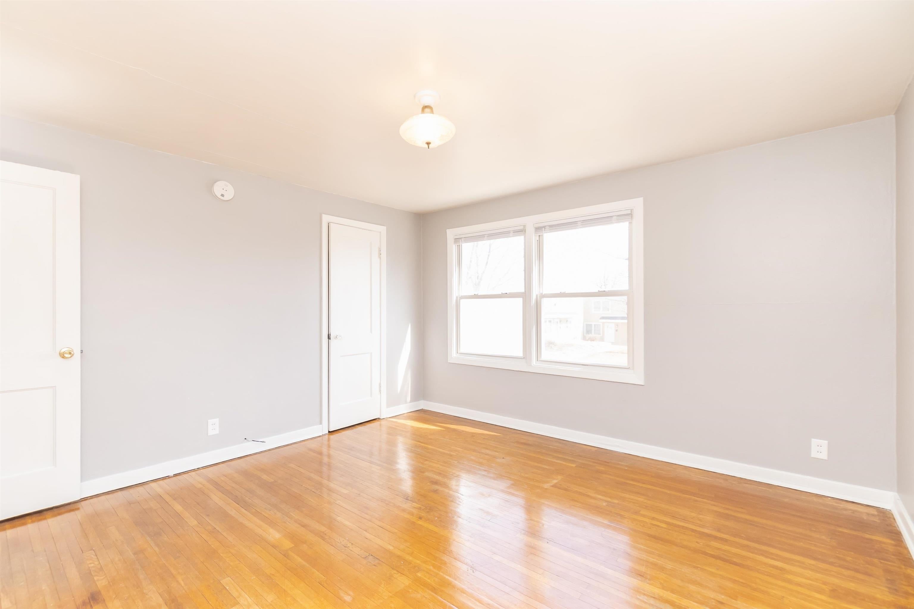 211 Madison Street Waterloo, IA 50703 - Photo 13 of 20 Gallery Image 13