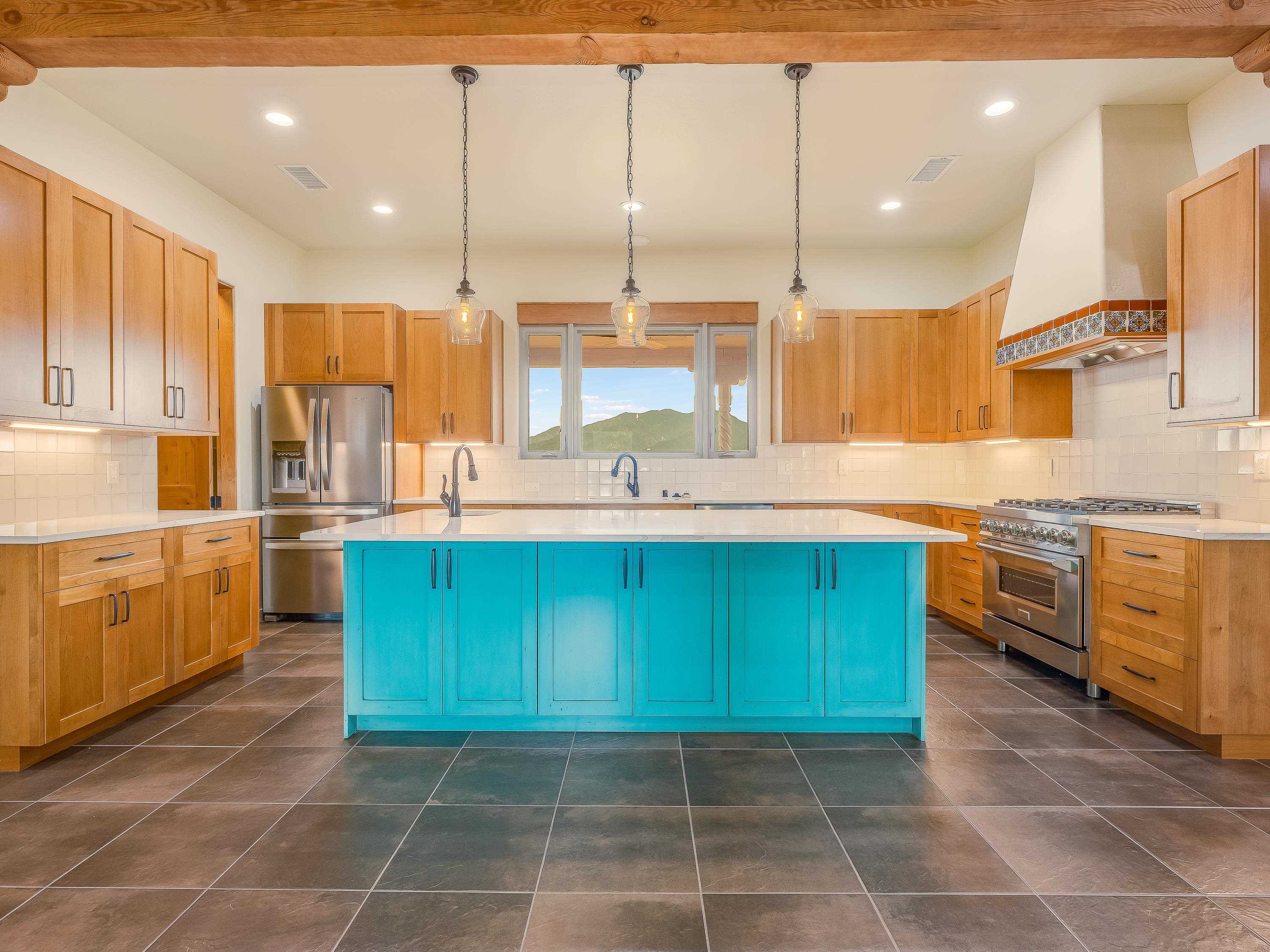 421 Este Es Road Taos, NM 87571 - Photo 11 of 30 Gallery Image 11
