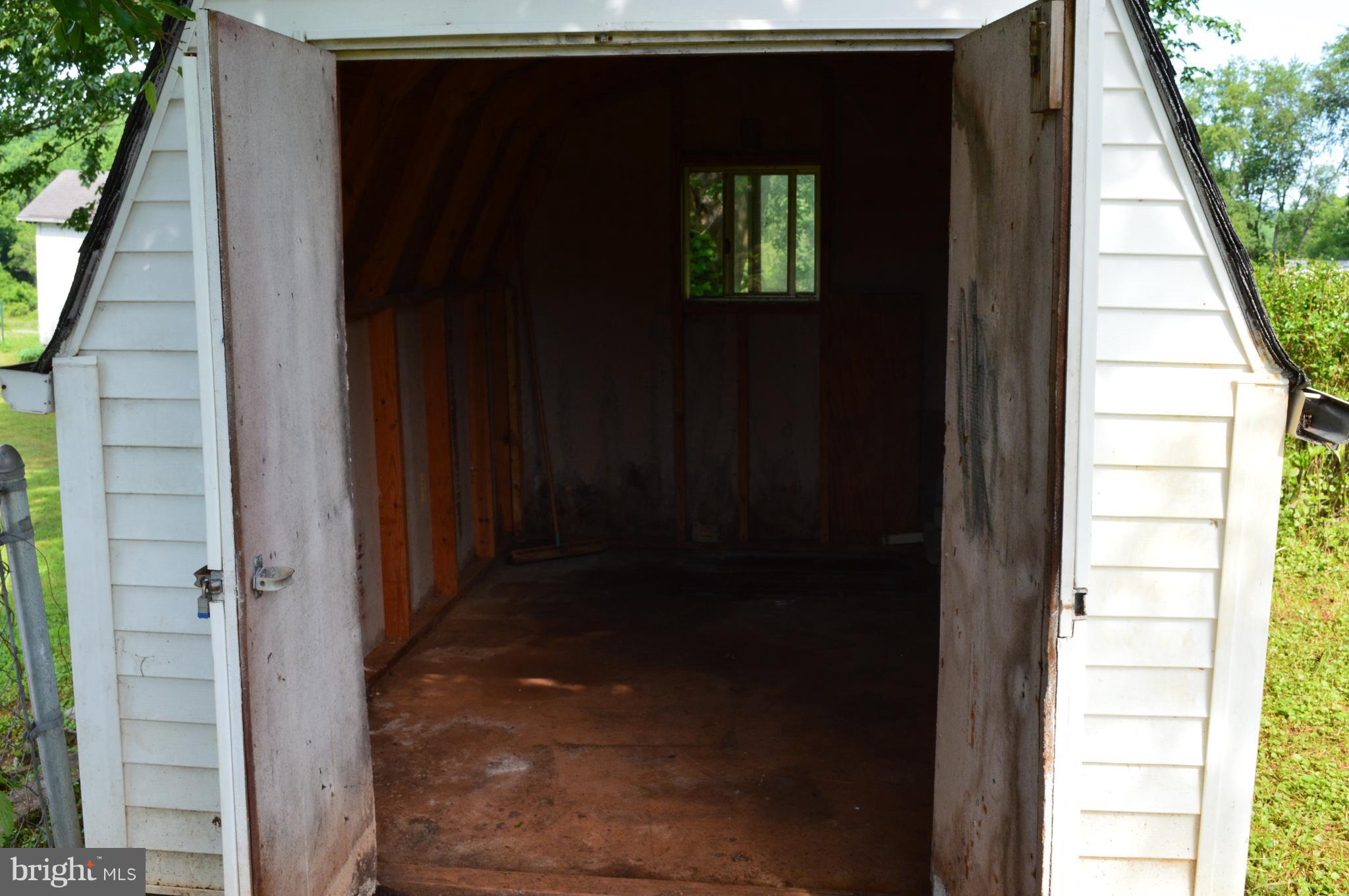 320 Fairview Road Culpeper, VA 22701 - Photo 20 of 30 Shed