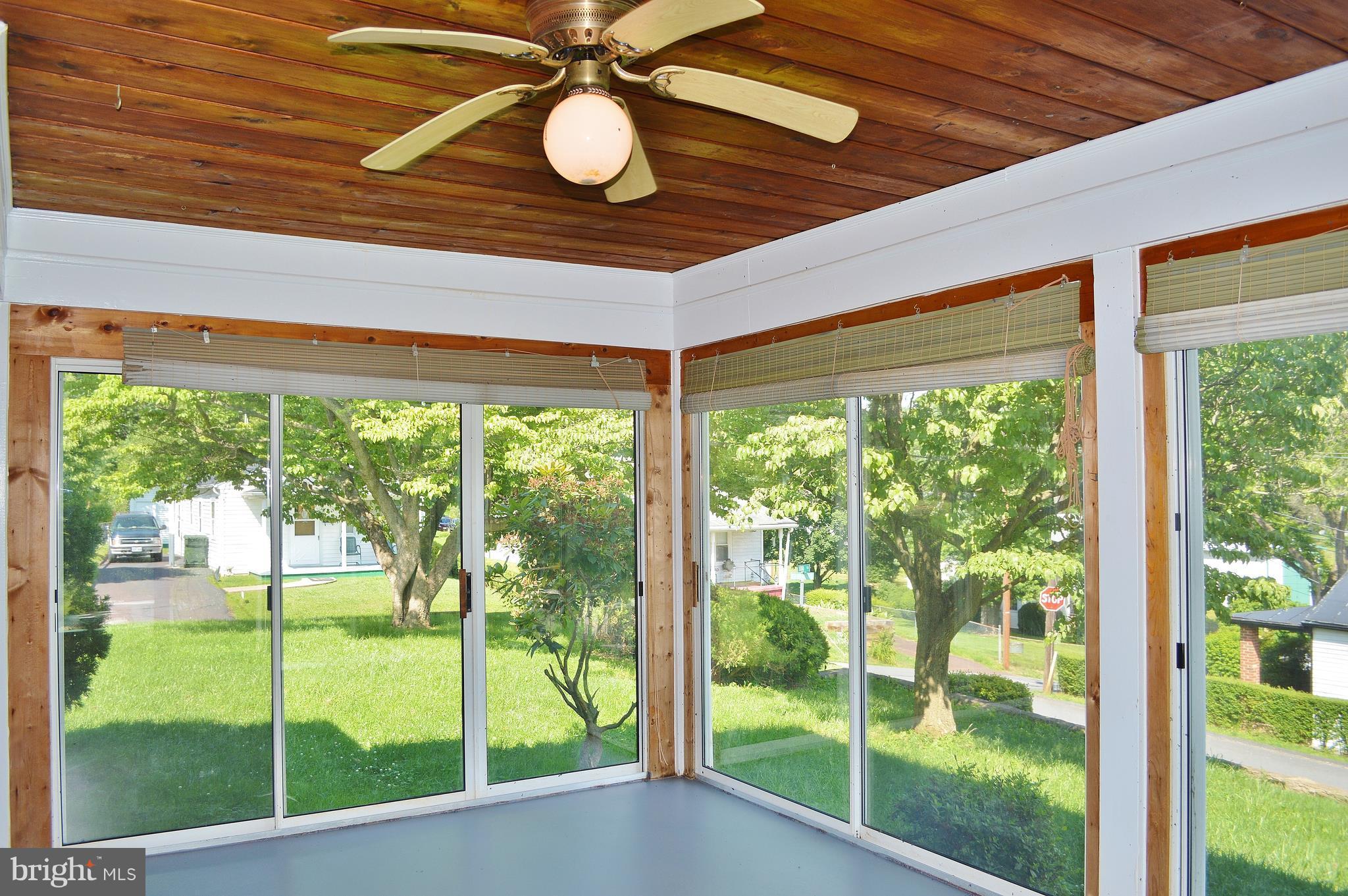 320 Fairview Road Culpeper, VA 22701 - Photo 26 of 30 Sunroom