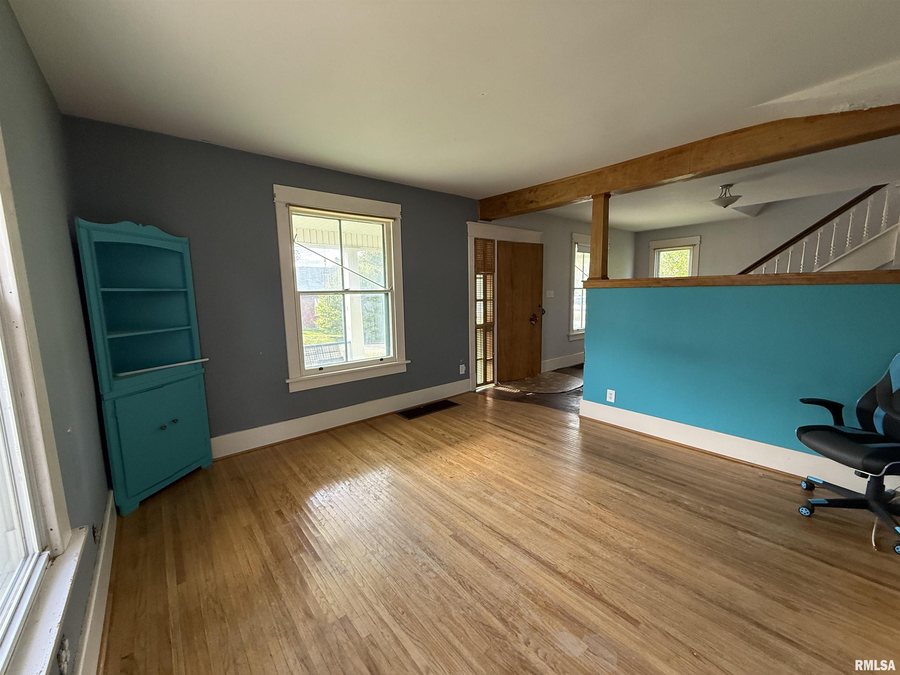 319 South Ave A Canton, IL 61520 - Photo 10 of 28