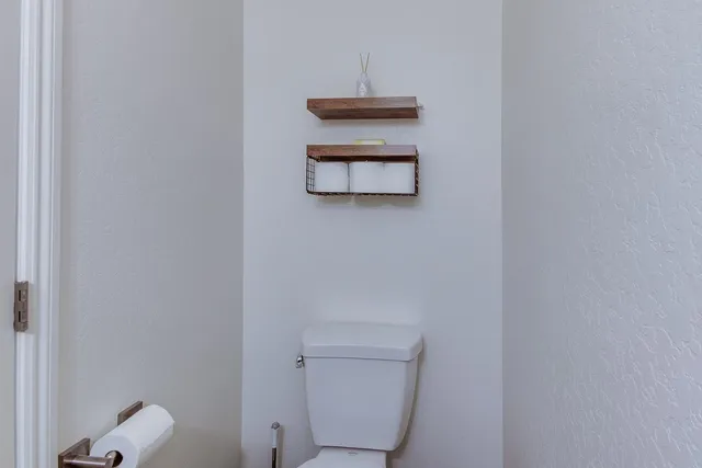 $470,000 | 2037 North Rogers Avenue, Clovis, CA 93619