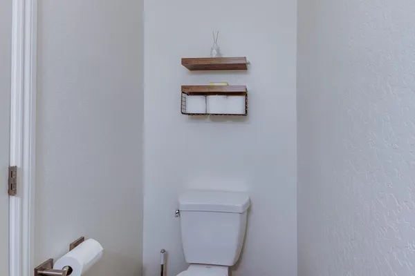 $430,000 | 2037 North Rogers Avenue, Clovis, CA 93619