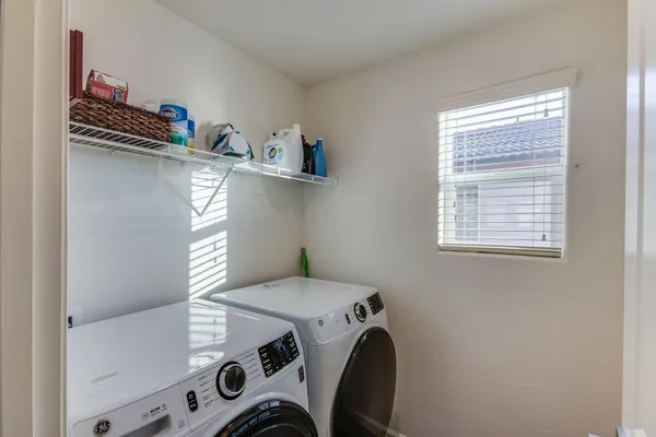 $430,000 | 2037 North Rogers Avenue, Clovis, CA 93619