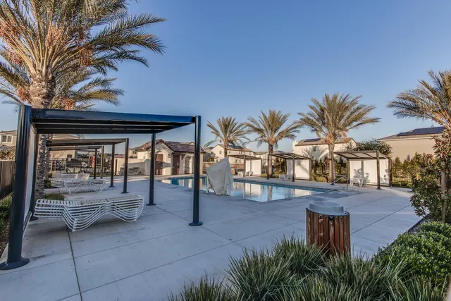 $470,000 | 2037 North Rogers Avenue, Clovis, CA 93619