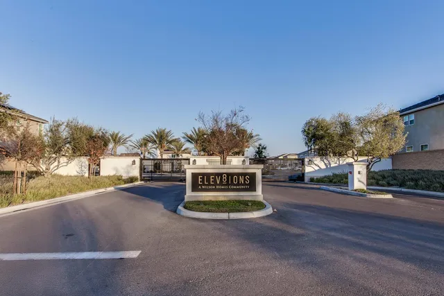 $470,000 | 2037 North Rogers Avenue, Clovis, CA 93619