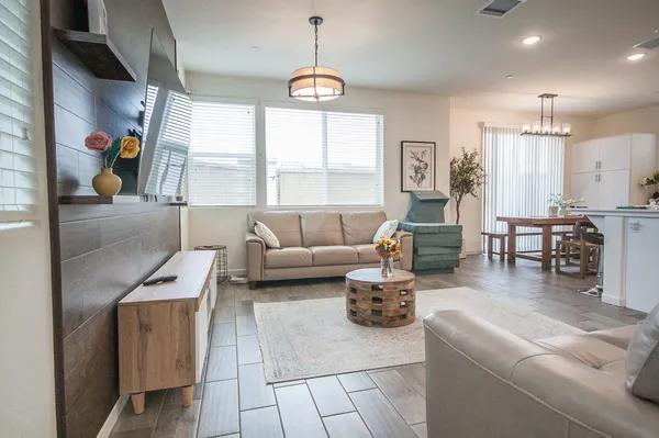 $430,000 | 2037 North Rogers Avenue, Clovis, CA 93619