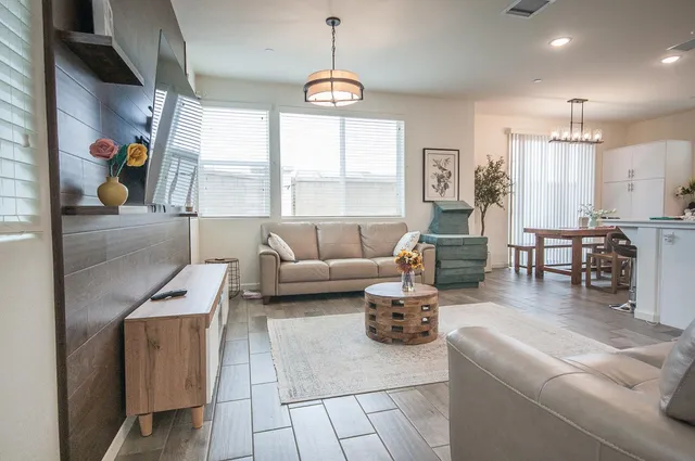 $470,000 | 2037 North Rogers Avenue, Clovis, CA 93619