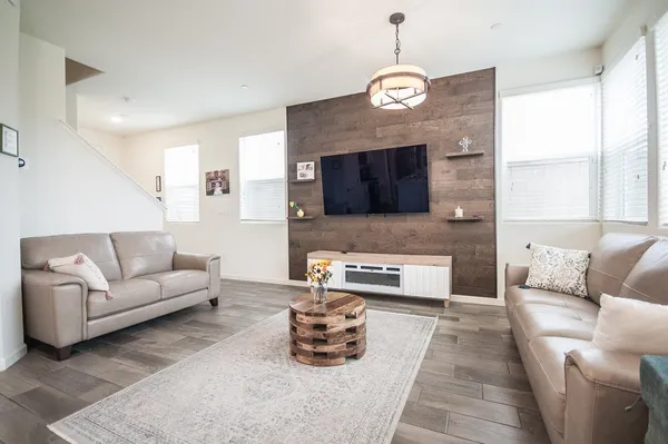 $430,000 | 2037 North Rogers Avenue, Clovis, CA 93619