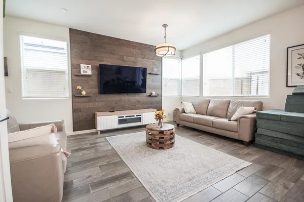 $430,000 | 2037 North Rogers Avenue, Clovis, CA 93619