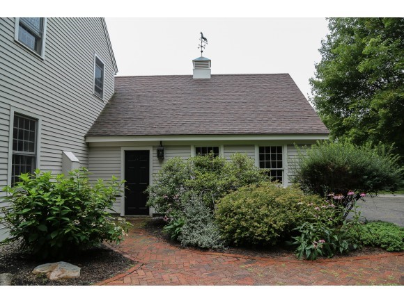 256 Galloping Hill Road Hopkinton, NH 03229 - Photo 3 of 32
