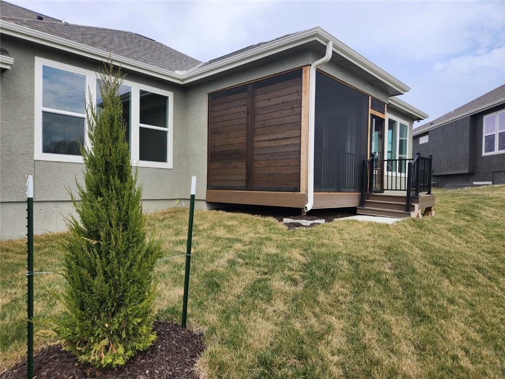 11562 South Olathe Vw Road Olathe, KS 66061 - Photo 2 of 32