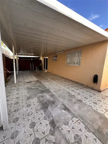 a view of livingroom with an empty space