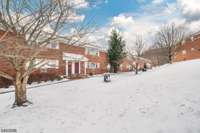 $2,400 | 2467 Highway 10, Unit 5A, Morris Plains, NJ 07950