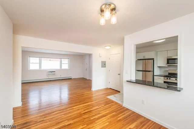 $2,400 | 2467 Highway 10, Unit 5A, Morris Plains, NJ 07950