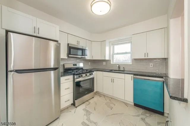 $2,400 | 2467 Highway 10, Unit 5A, Morris Plains, NJ 07950