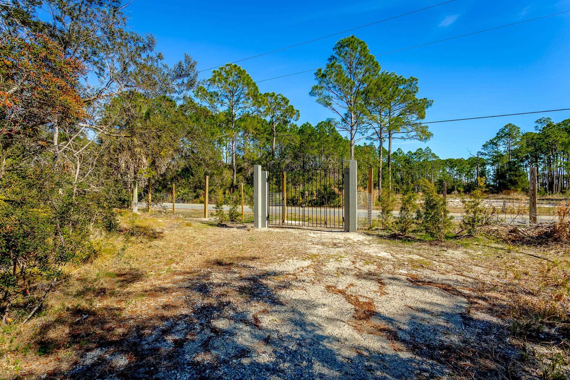 138 Woodill Road Carrabelle, FL 32322 - Photo 4 of 12