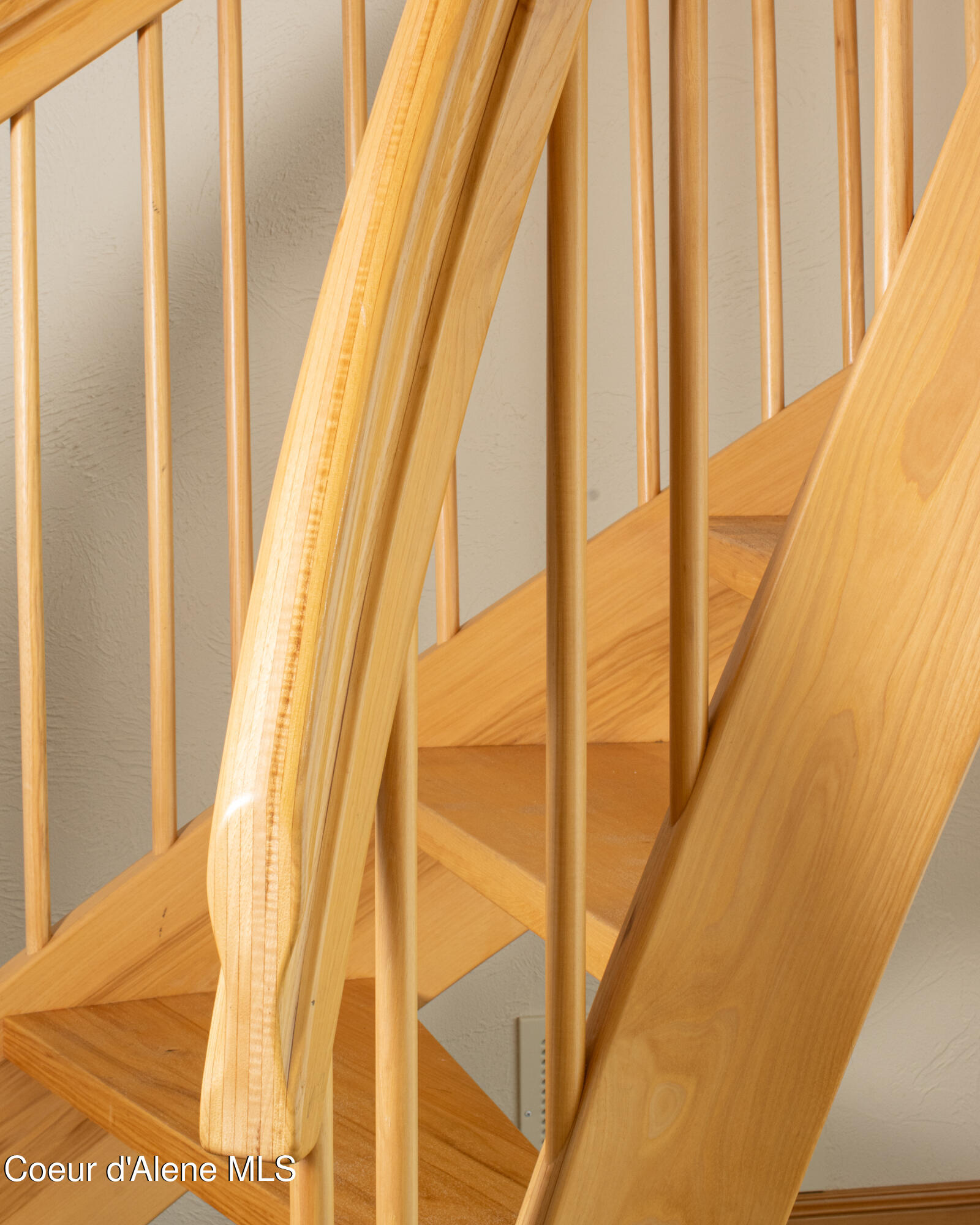 3361 Bottle Bay Road Sagle, ID 83860 - Photo 24 of 31 21 - Staircase Details - 2