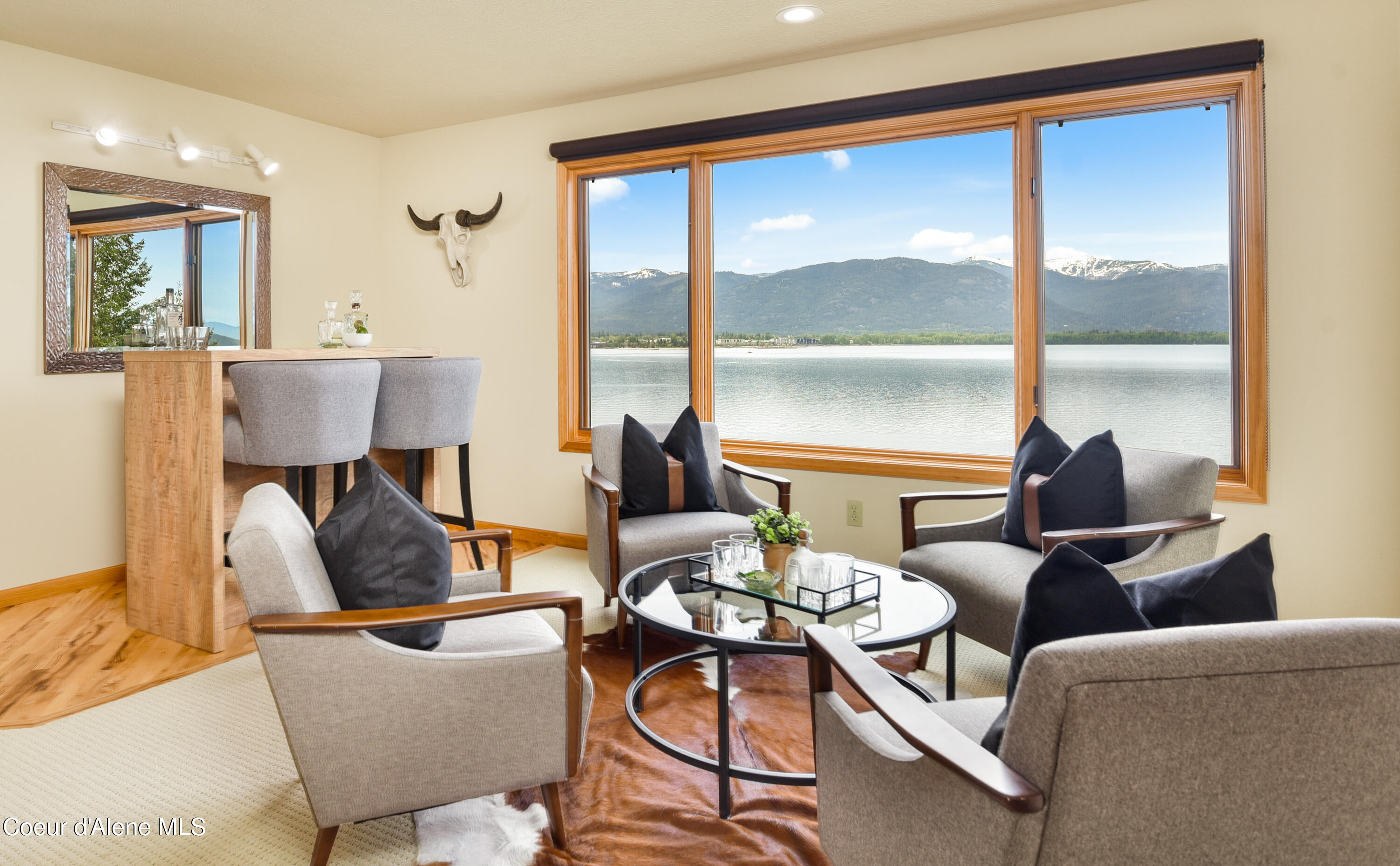 3361 Bottle Bay Road Sagle, ID 83860 - Photo 25 of 31 22 - Bar Lounge