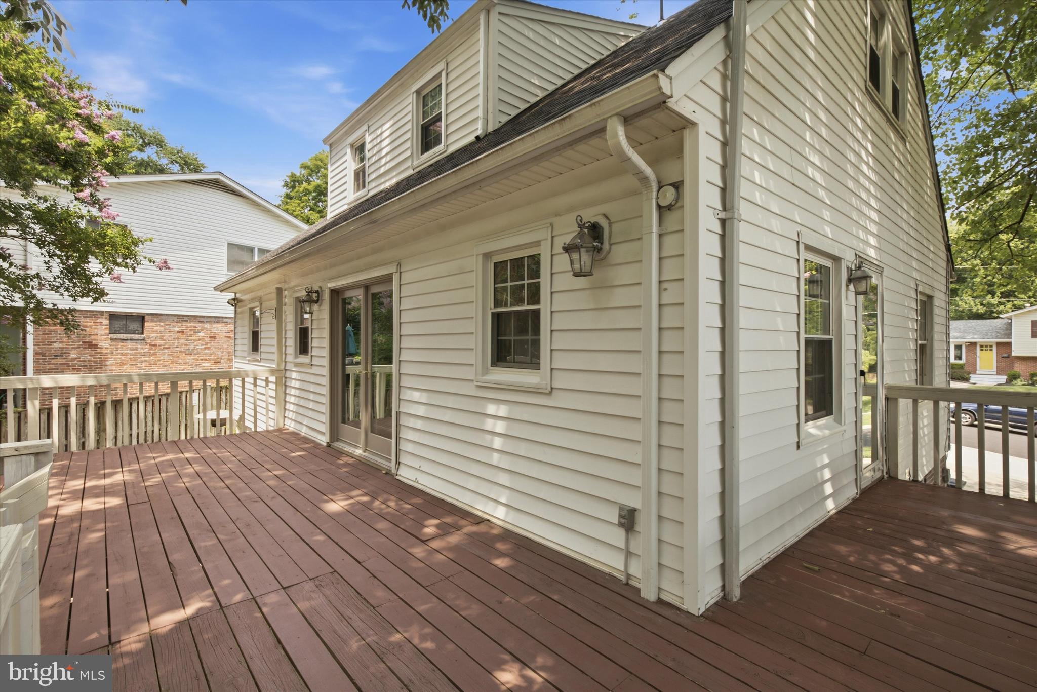 10614 Glenwild Road Silver Spring, MD 20901 - Photo 11 of 49 Gallery Image 11