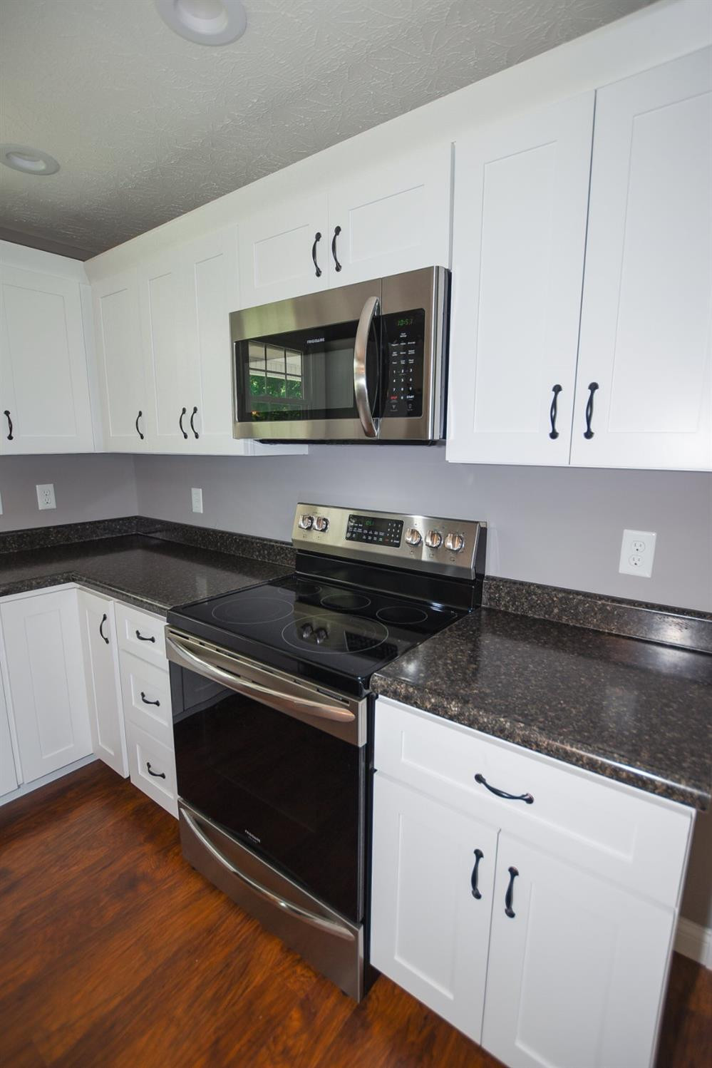 245 Tabor Road Jeffersonville, KY 40337 - Photo 5 of 23 Listing Photo