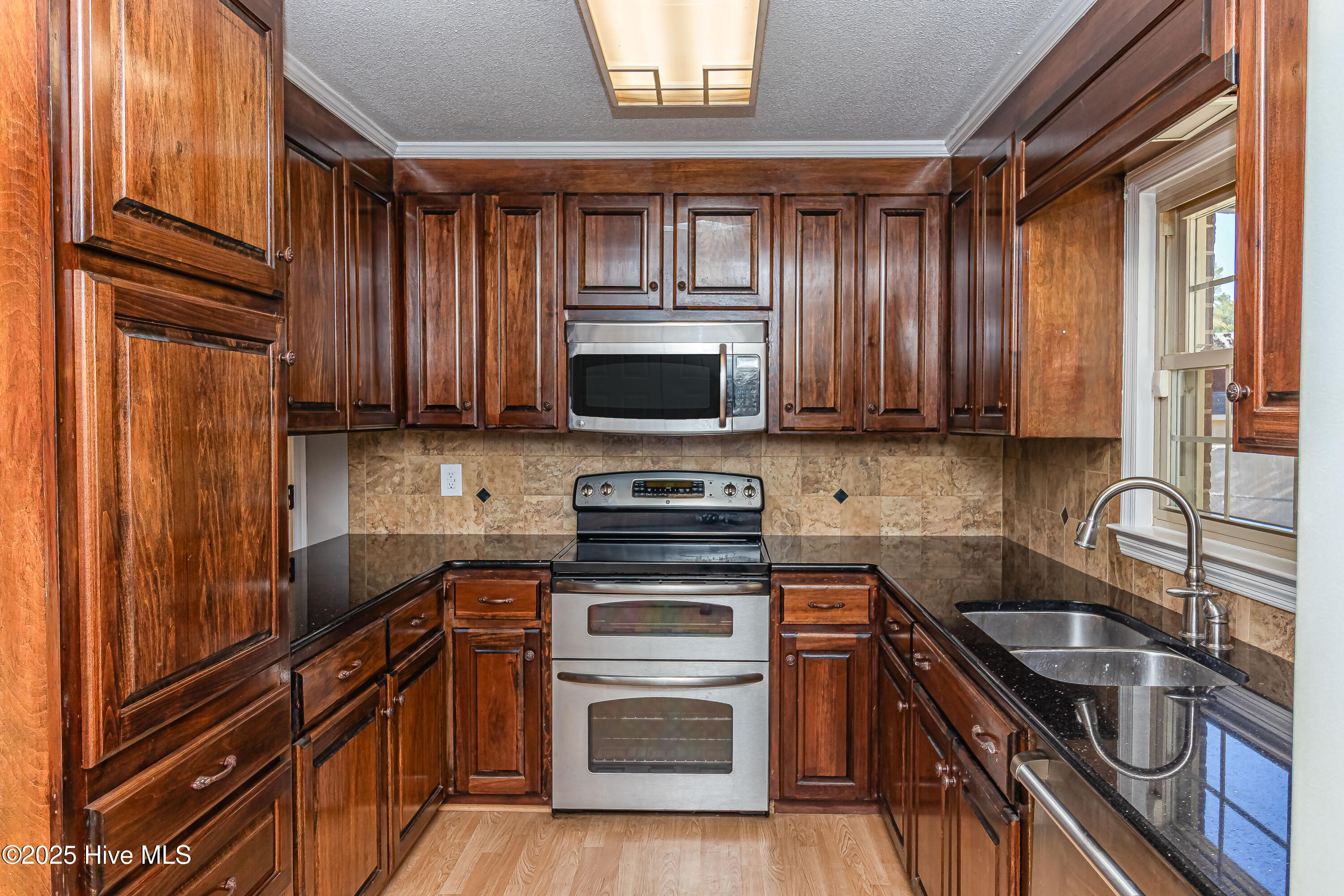 3002 Johnson Street Kinston, NC 28504 - Photo 12 of 33 IMG_0044-Edit_Original