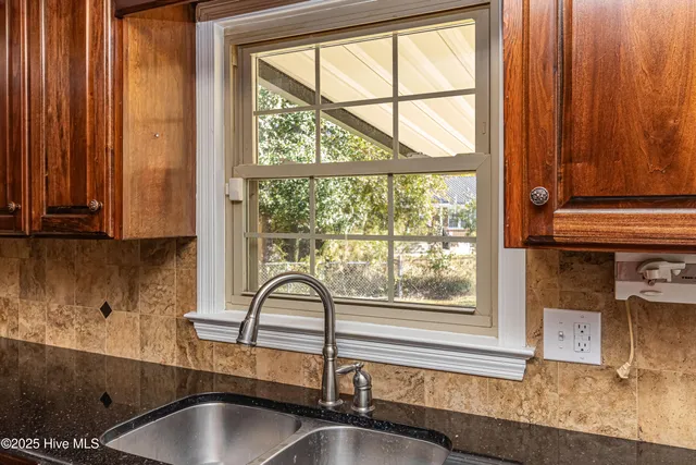 $250,000 | 3002 Johnson Street, Kinston, NC 28504