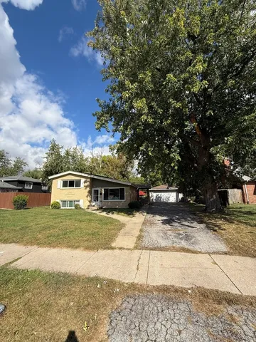 $245,000 | 4326 151st Street, Midlothian, IL 60445