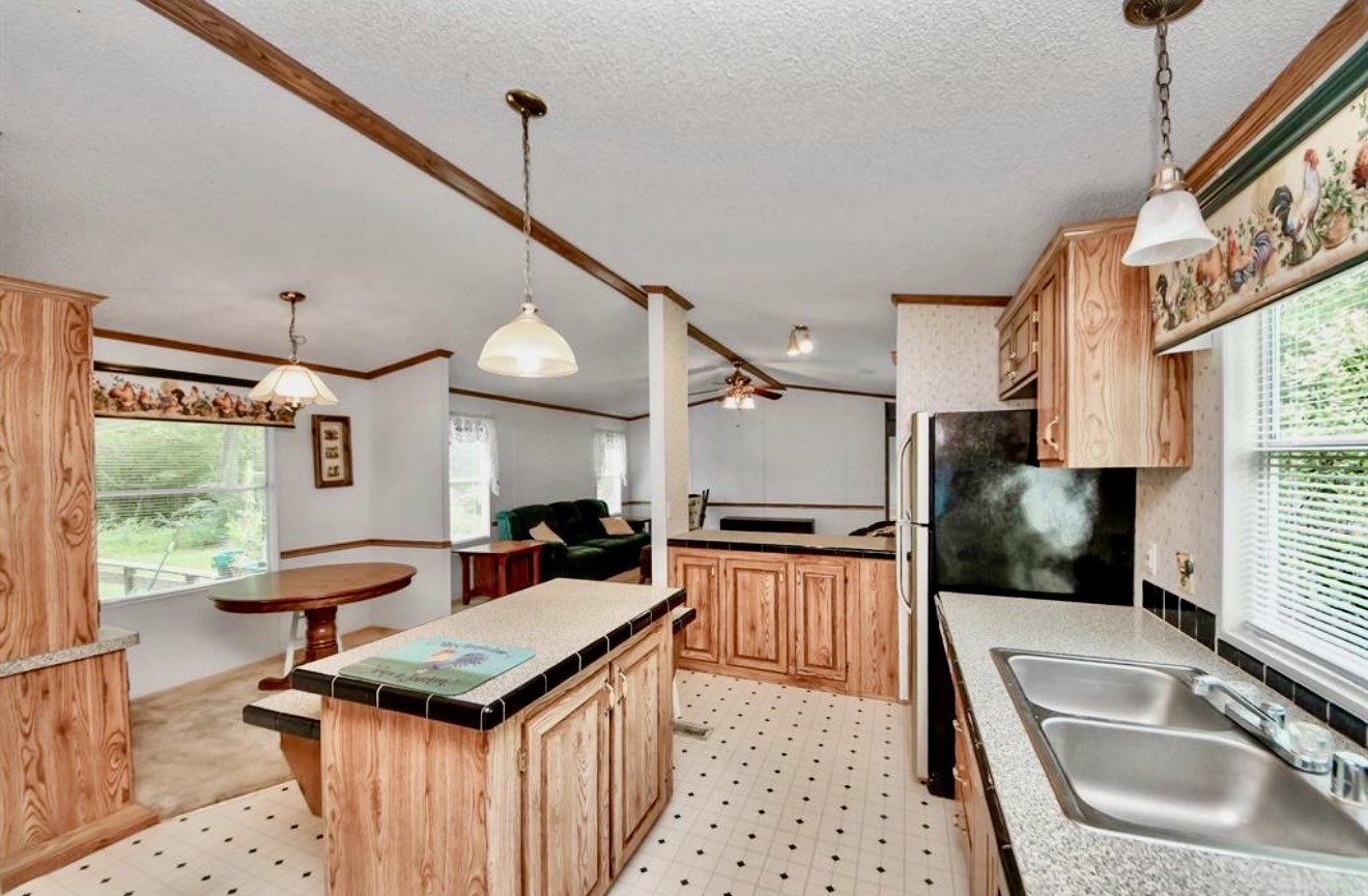 13891 Creighton Road Conroe, TX 77302 - Photo 21 of 29