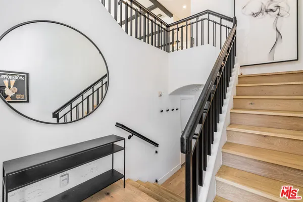 a view of entryway with a front door