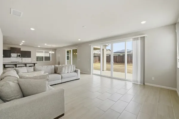 $549,000 | 503 Cathedral Court, Madera, CA 93636