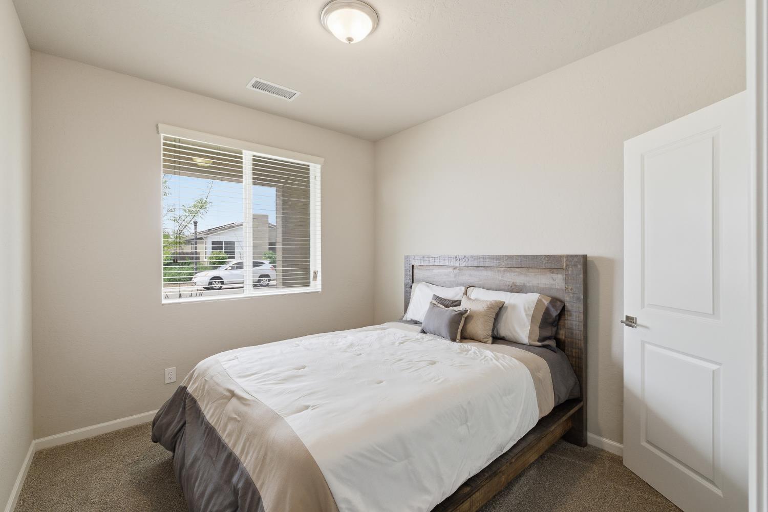 503 Cathedral Court Madera, CA 93636 - Photo 15 of 56