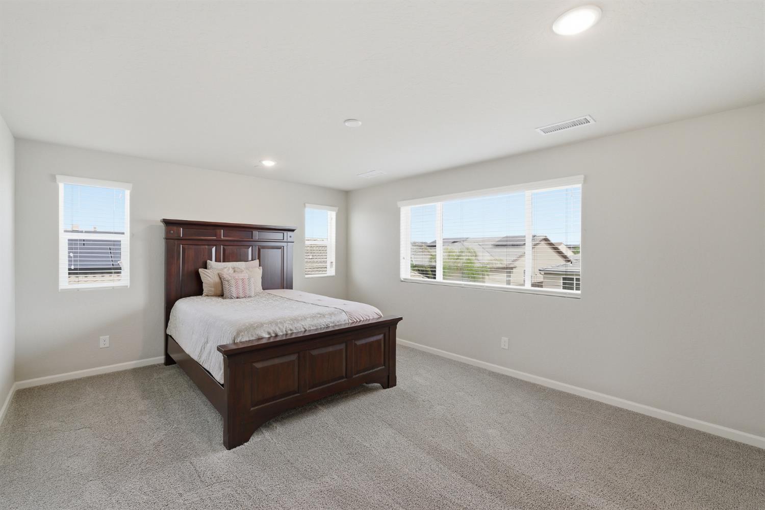 503 Cathedral Court Madera, CA 93636 - Photo 21 of 56